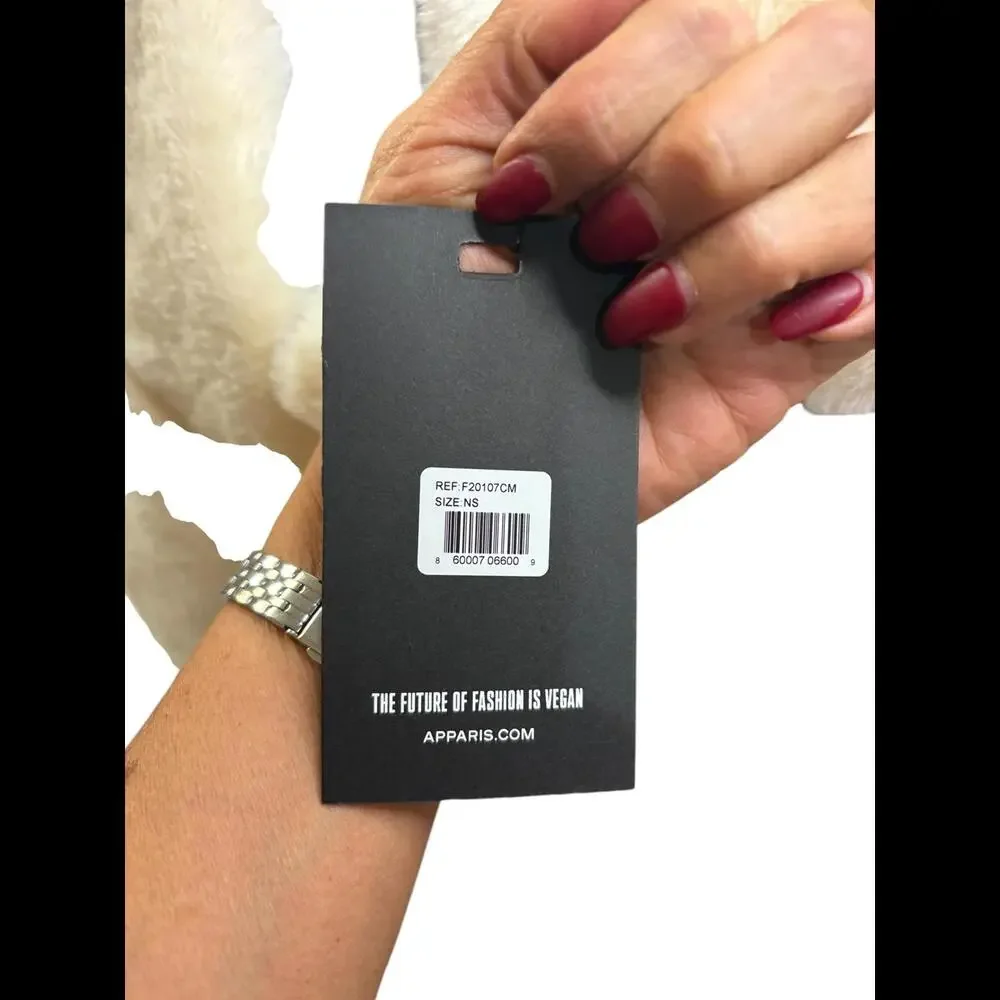 Apparis Luxurious Ivory Faux Fur Scarf Wrap - Picture 4 of 5